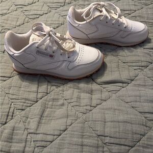 Reebok girls Classic White Leather Sneakers
